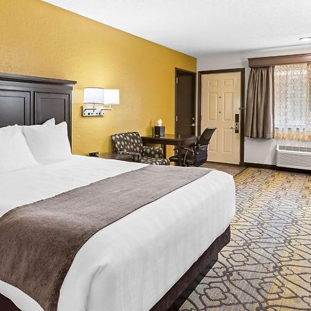 Best Western Of Harbor Springs Exterior photo