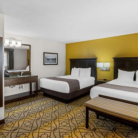 Best Western Of Harbor Springs Exterior photo
