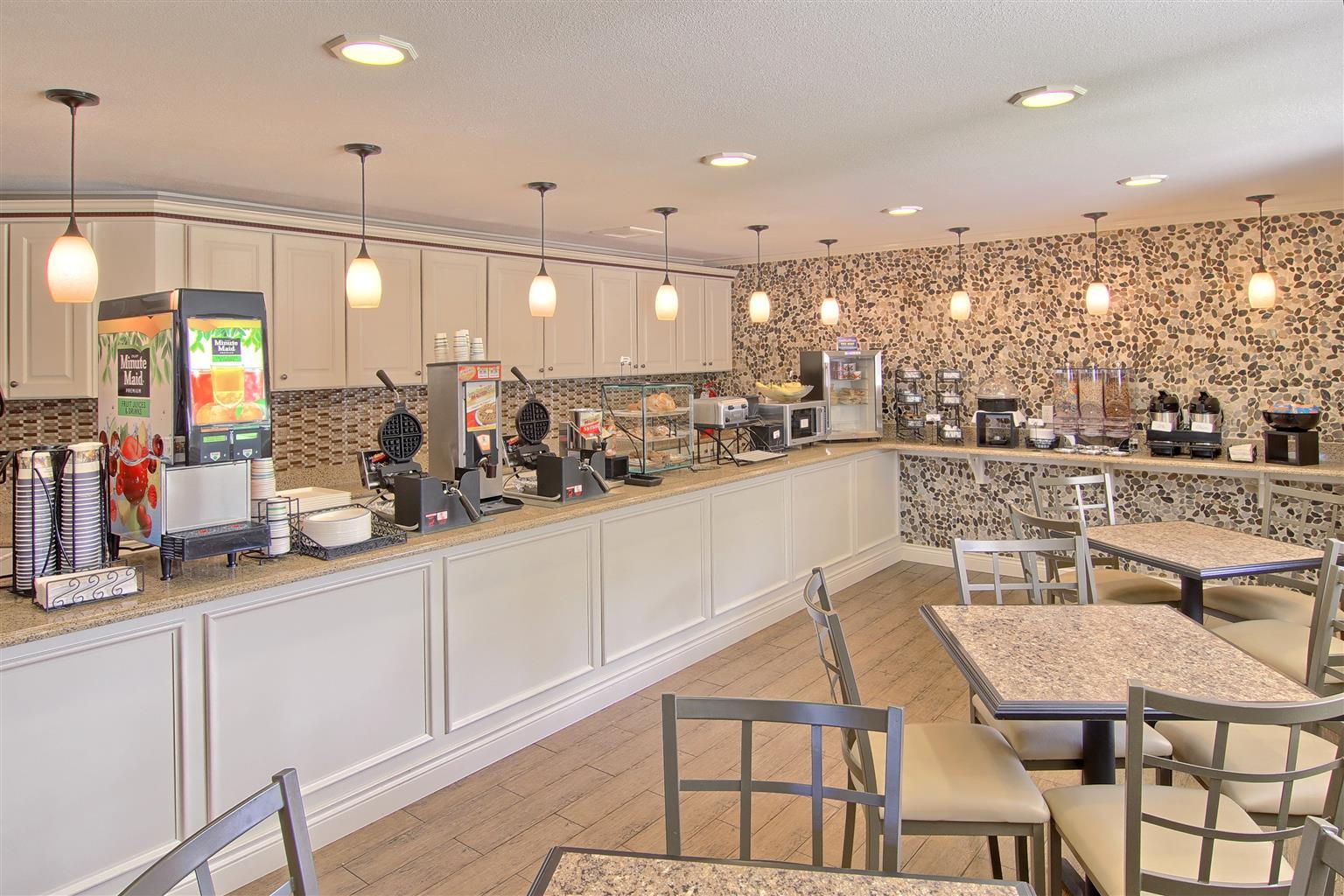 Best Western Of Harbor Springs Exterior photo
